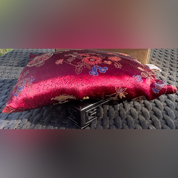 Noble Pet Company Red Silk/Satin Floral Heating Pad (microwave it) - Picture 10 of 16